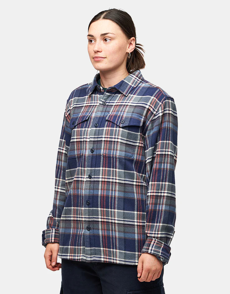 Patagonia Fjord L/S Flannel Shirt - Adventurer: New Navy - Image 8