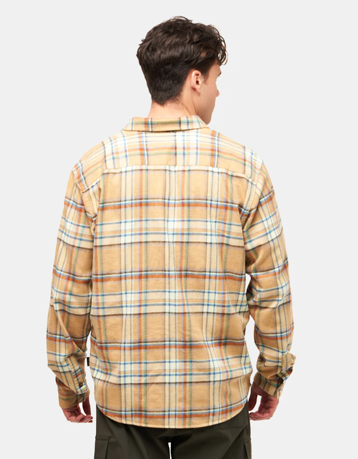 Patagonia Lightweight Fjord L/S Flannel Shirt - Daydream: Beeswax Tan - Image 2