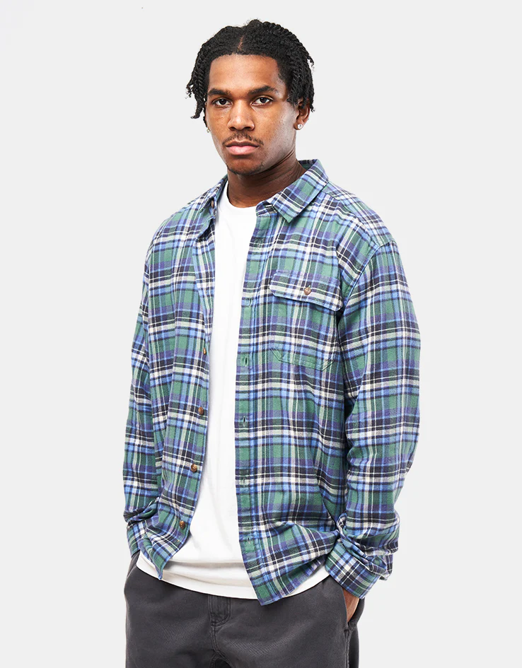 Patagonia Lightweight Fjord L/S Flannel Shirt - Nature Walk: Smolder Blue - Image 3