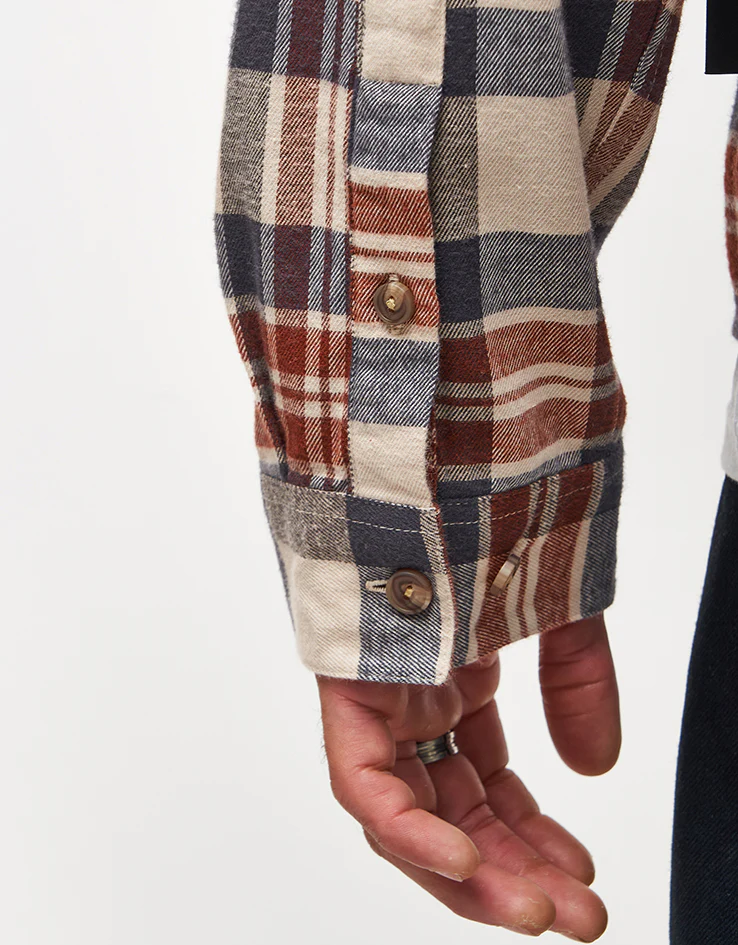 Patagonia Lightweight Fjord L/S Flannel Shirt - Paw/Dried Vanilla - Image 6