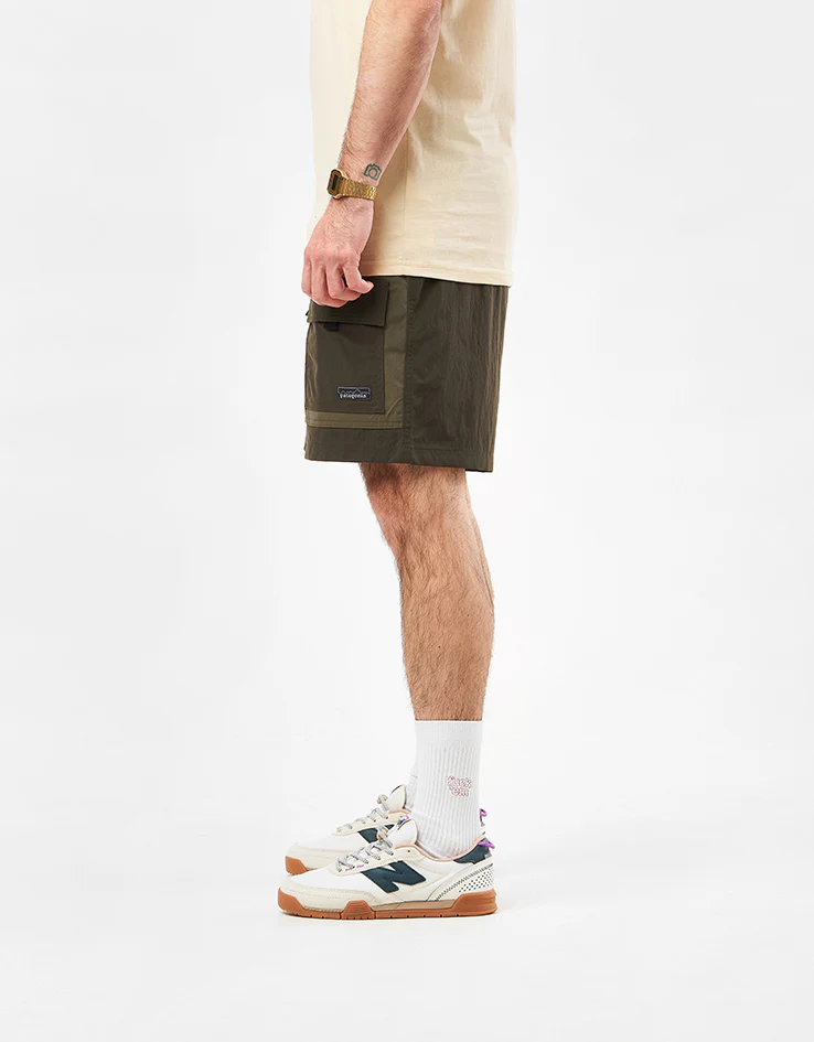 Patagonia Outdoor Everyday 6" Shorts - Pine Needle Green - Image 2