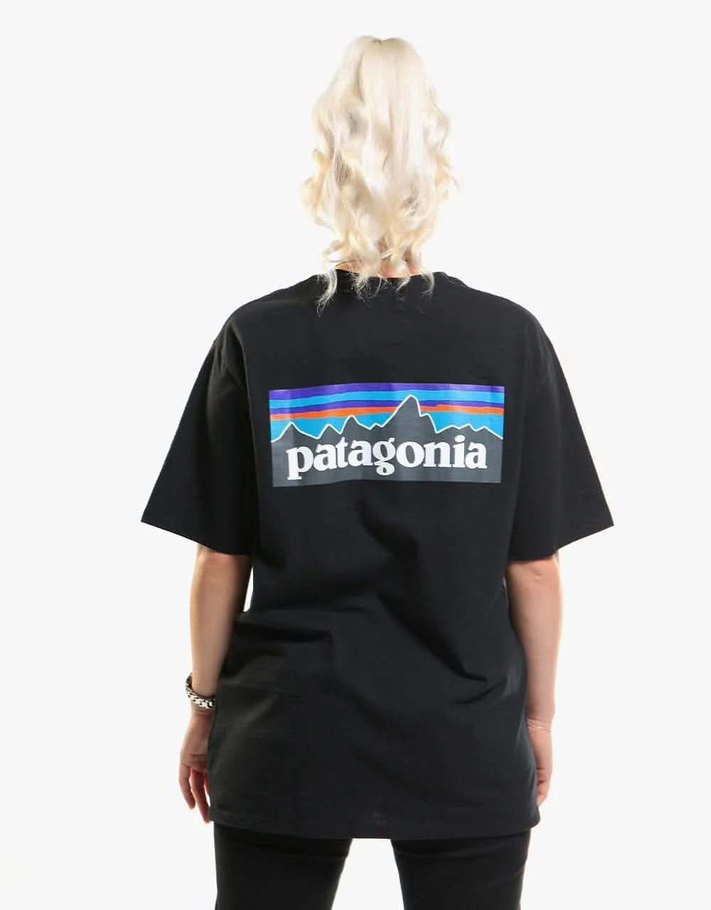 Patagonia P-6 Logo Responsibili-Tee® - Black - Image 7