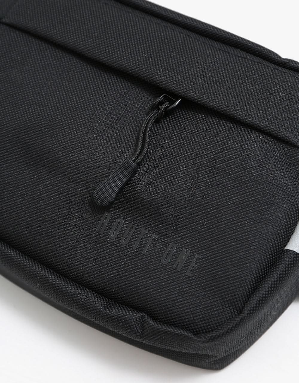 Route One Classic Cross Body Bag - Black - Image 4