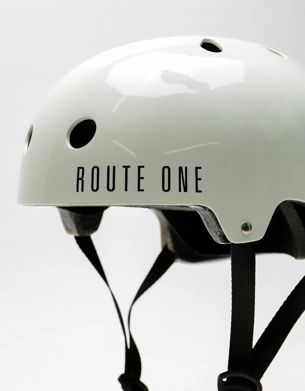 Route One Classic Helmet - Gloss White - Image 2