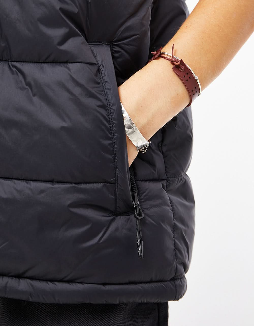 Route One Classic Puffer Gilet - Black - Image 13