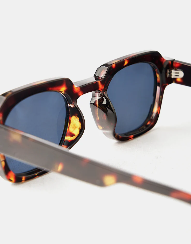 Route One Elio Sunglasses - Tortoise/Blue Lens - Image 6