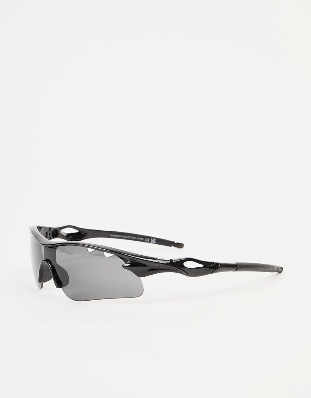 Route One Kenny Sunglasses - Black/Black - Image 2