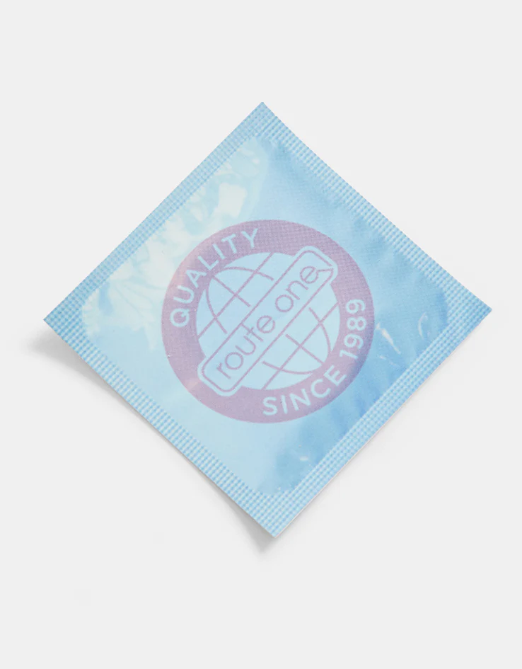 Route One Protection Logo Sticker - Blue/Pink - Image 3