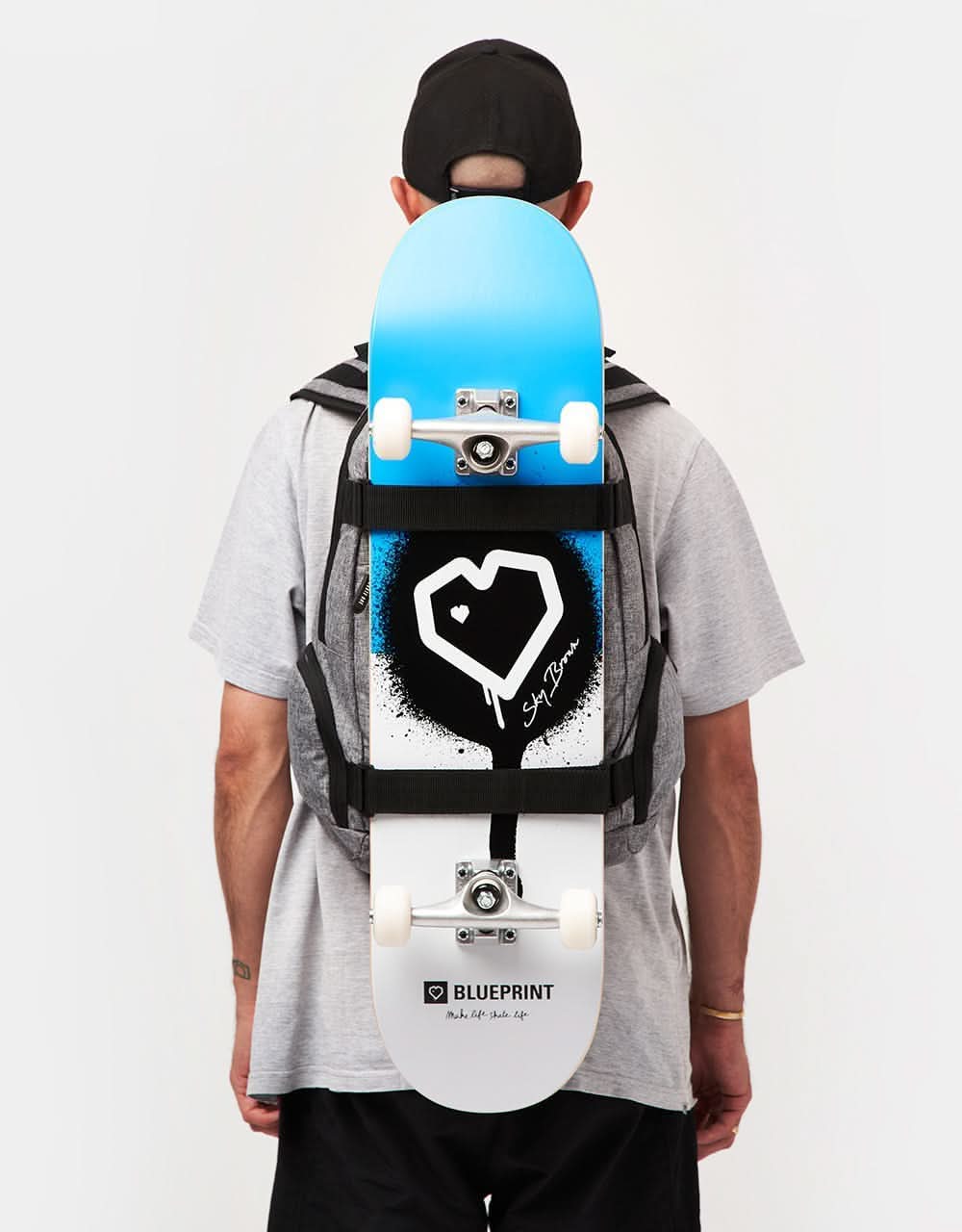 Route One Recycled Skatepack - Grey Crosshatch - Image 4