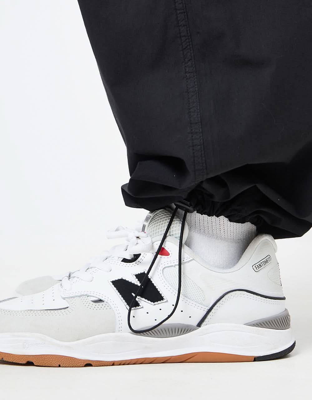 Route One Super Baggy Cargo Pant - Black - Image 4