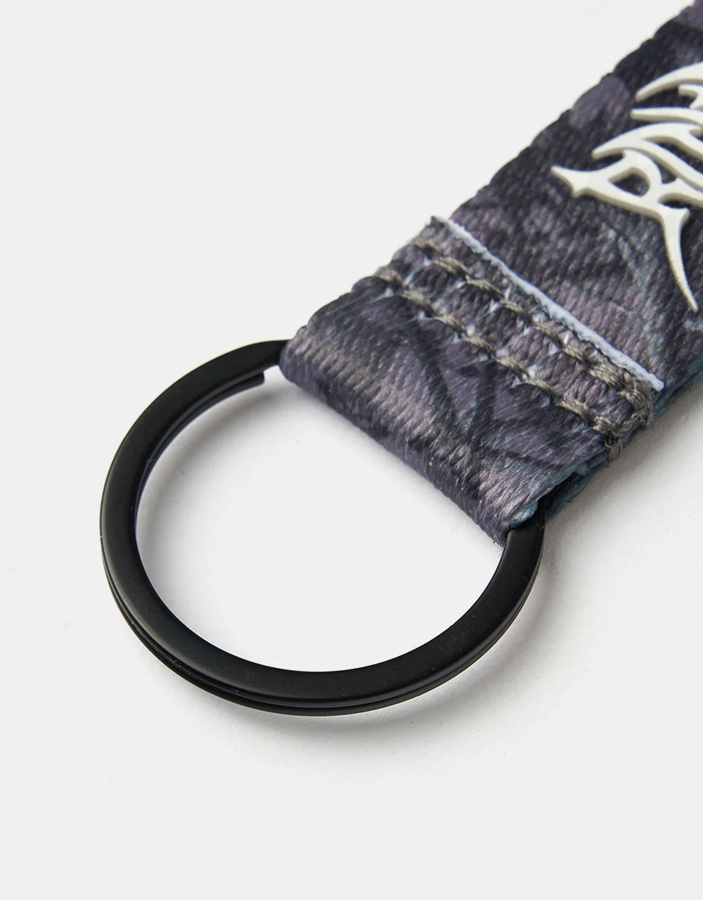 Route One Tree Camo Key Clip - Black - Image 5