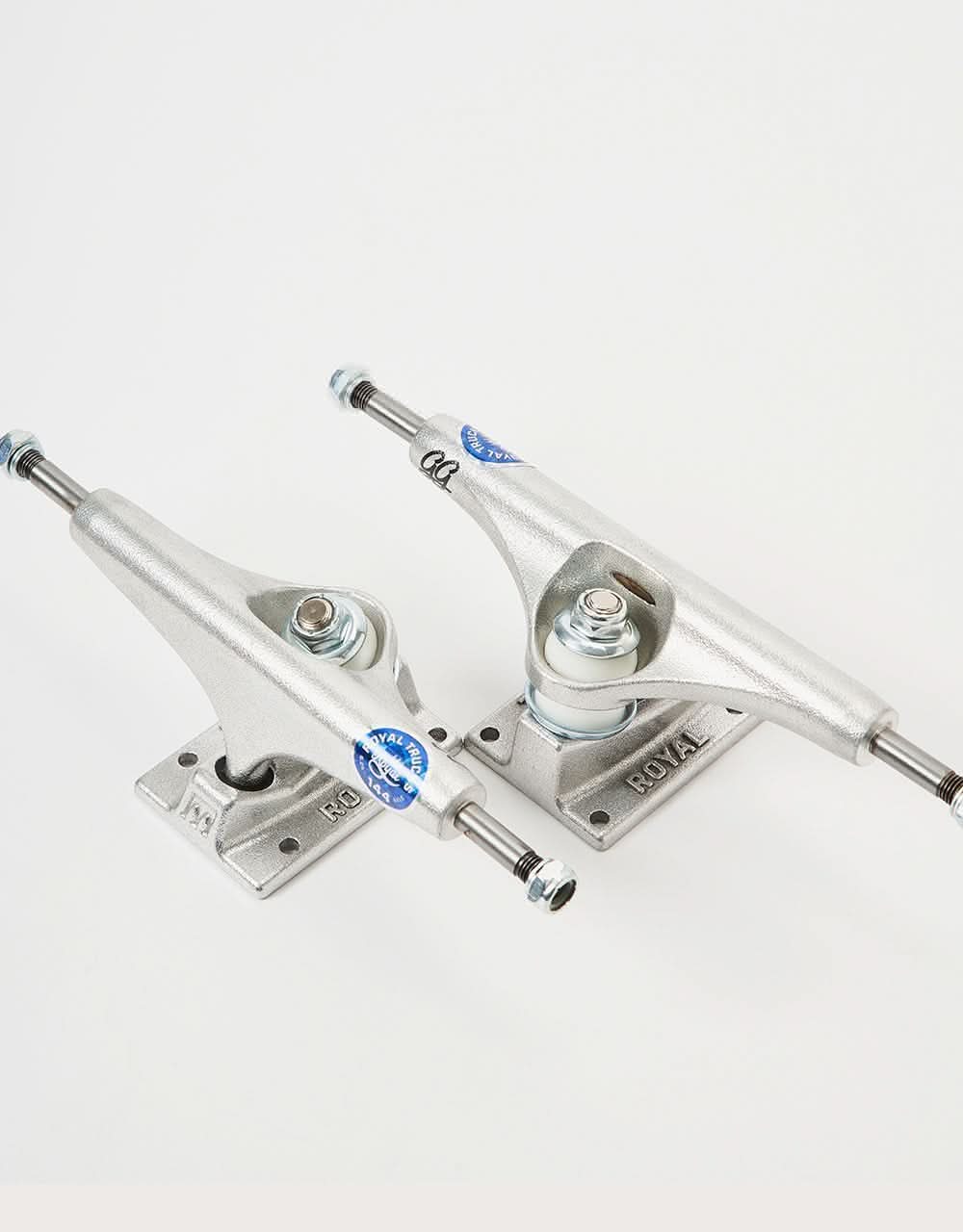 Royal Griffin Pro FC Standard Skateboard Trucks (Pair) - Image 2