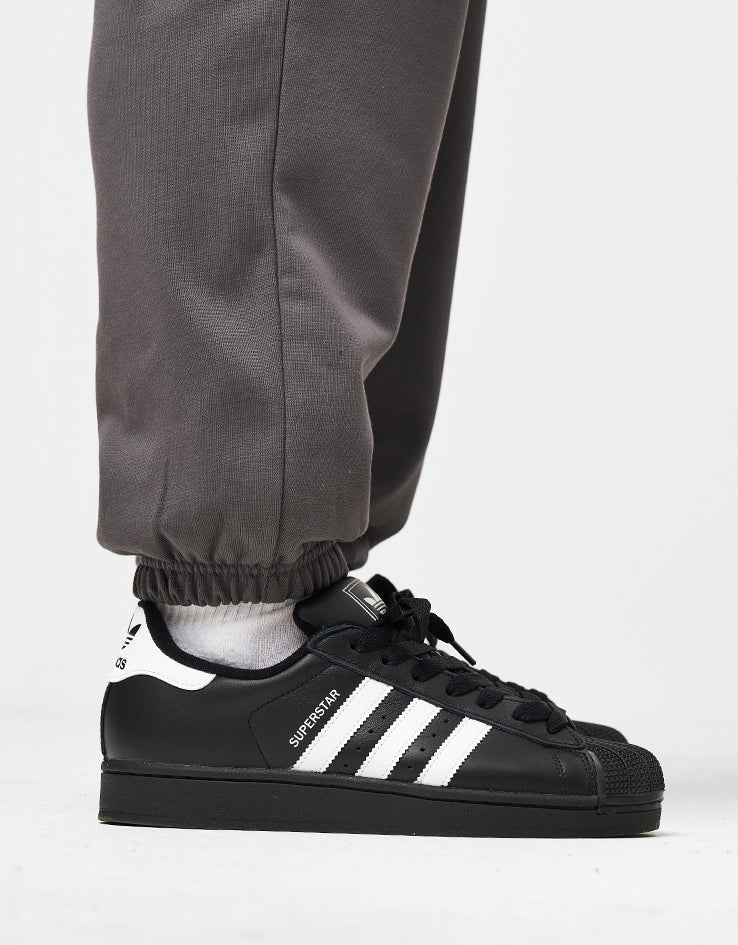 The North Face Expedition Celebration Relaxed Sweatpant - Anthracite Grey - Image 5