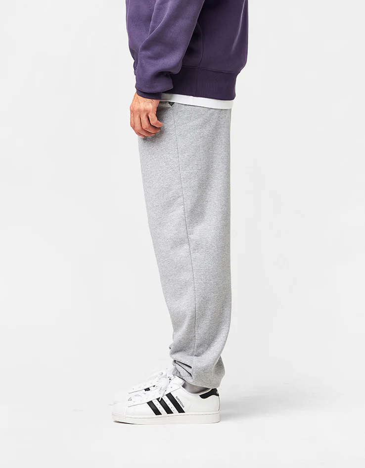 The North Face Expedition Celebration Relaxed Sweatpant - TNF Light Grey Heather - Image 3