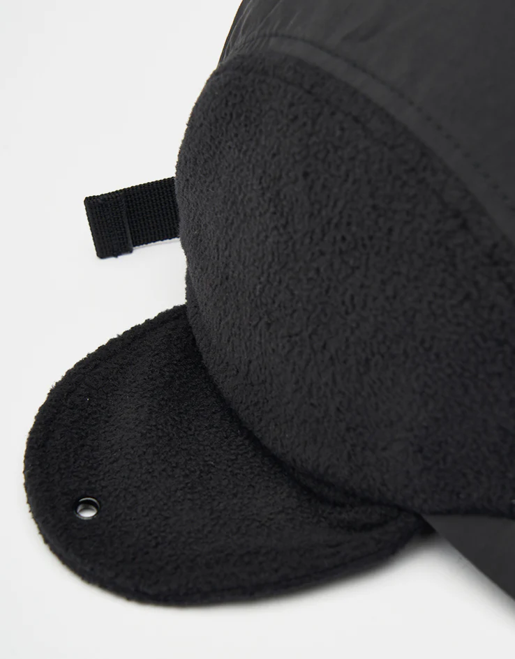 Vans 66 Earflap Tall Camper Cap - Black - Image 2