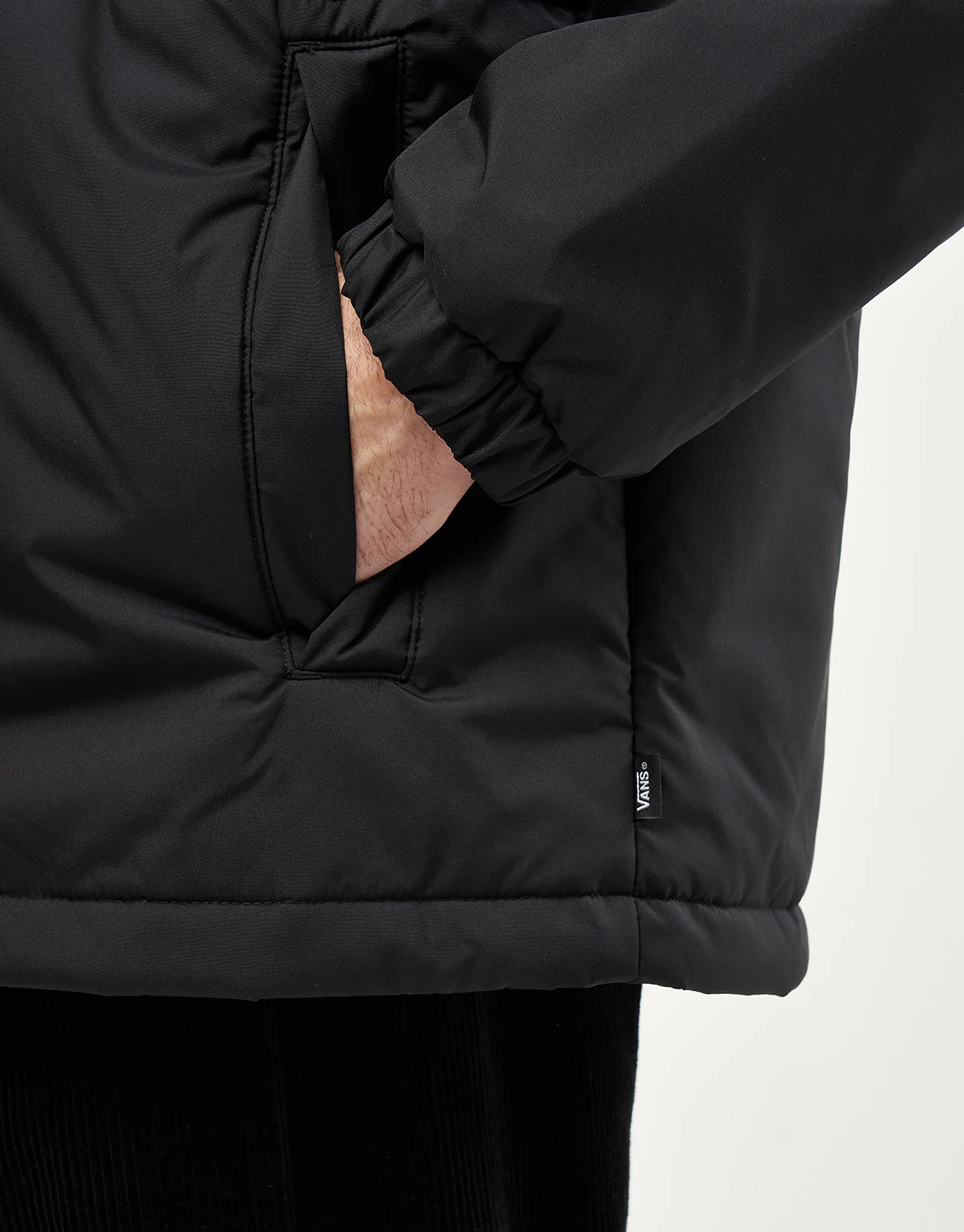 Vans MTE No Hood Norris Puffer Jacket - Black - Image 4