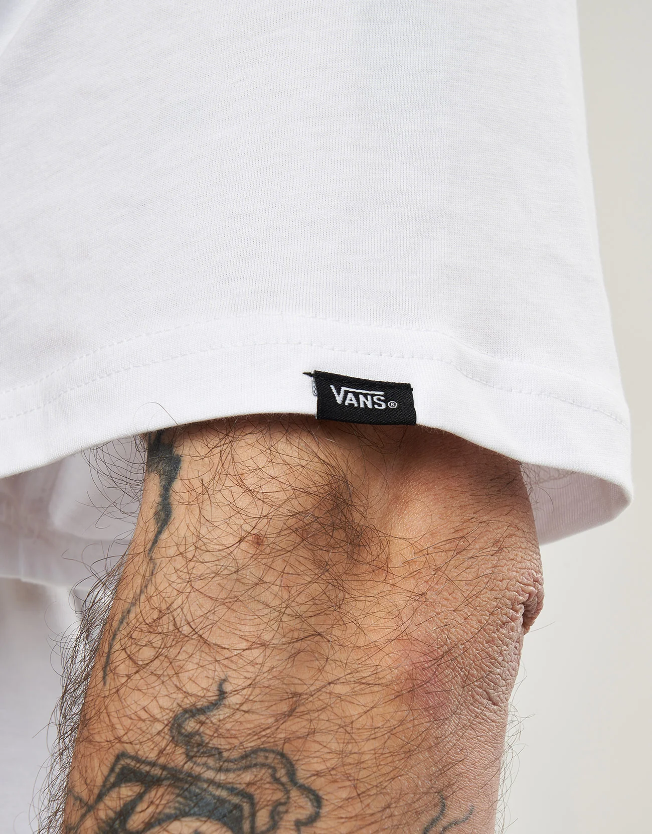 Vans Retro V T-Shirt - White - Image 4
