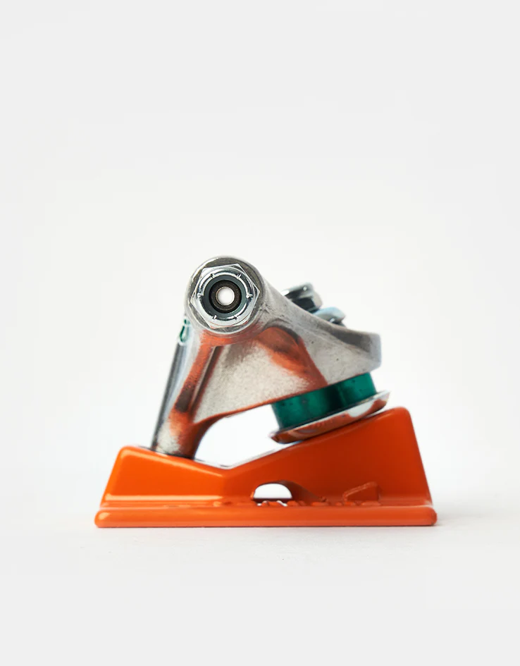 Venture Nikolai Piombo V-Hollow 5.6 High Skateboard Trucks (Pair) - Image 5