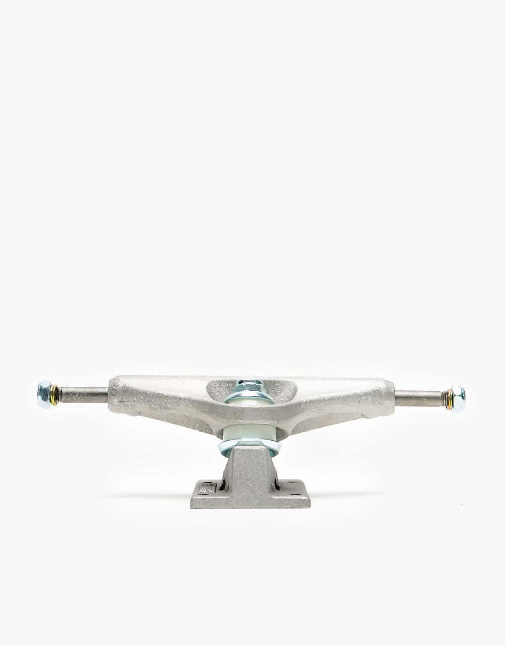 Venture Worrest Plaza Raw 5.2 Low Skateboard Trucks (Pair) - Image 2