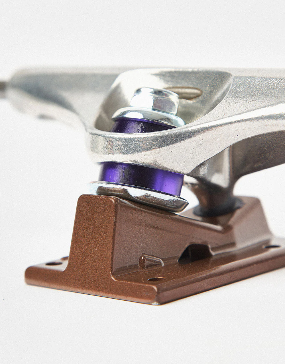Venture x Bronze 56k Team Edition High Skateboard Trucks (Pair) - Image 7